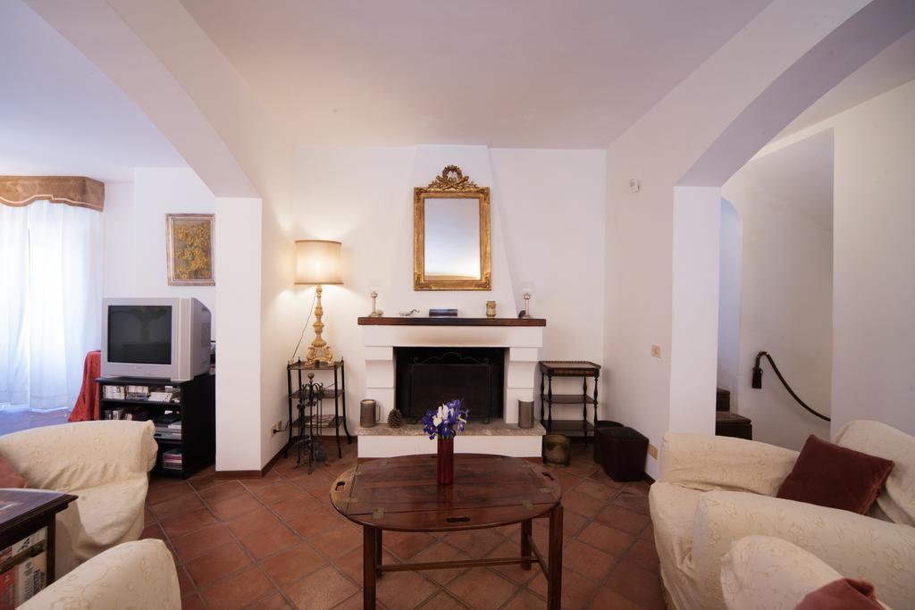 The Clock Houses Borgo Gallodoro Letojanni Exterior photo